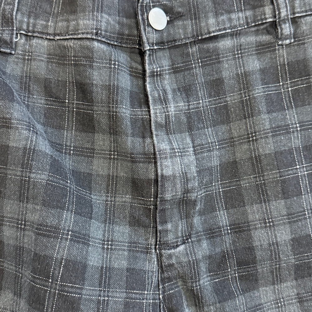 Almost Famous Dark Plaid Trousers - Picture 4 of 6